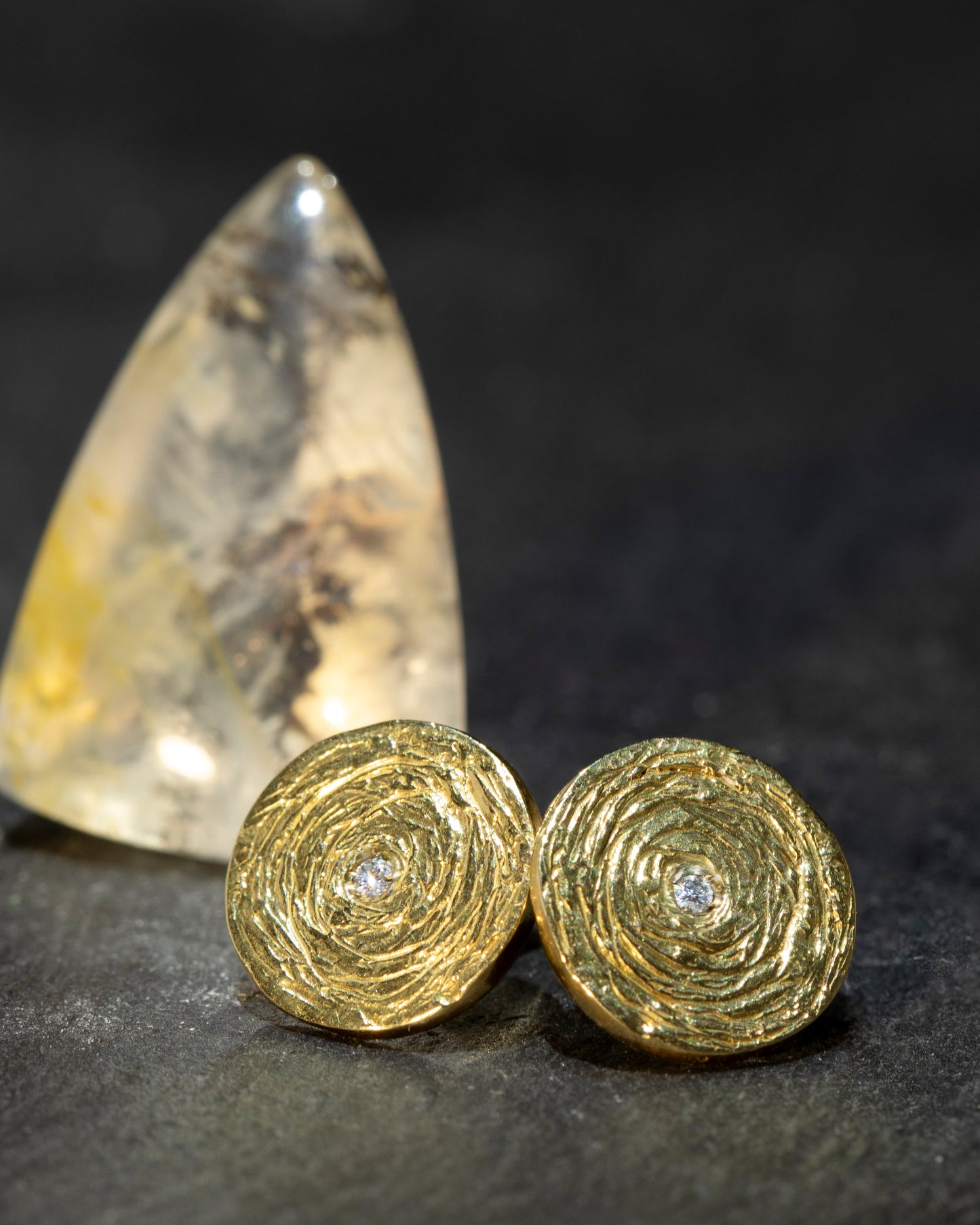 FRAMMENTI 18kt Gold lobe earrings